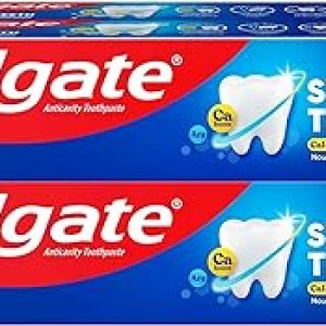 Colgate Strong Teeth, 700g, India’s No: 1 Toothpaste Brand, Calcium-boost for 2X Stronger Teeth, Prevents cavities, Whitens Teeth, Freshens Breath (Combo Pack)
