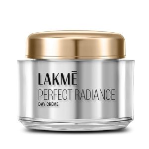Lakme Absolute Perfect Radiance Brightening Day Cream 50 g, SPF 30, Daily Illuminating Face Moisturizer for Glowing Skin – With Glycerin & Niacinamide