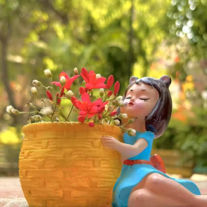 Resin Beautiful Handcraft Sky Friendly & Peaceful Cute Dreaming Fairy Girl with Succulent Basket Planter Pot (Without Plant)(