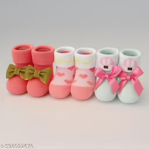 SYGA 3 Pairs Baby Socks for 0-1 Year, Soft Anti-Slip Socks Set with Bow, Love & Heart Designs (Pink & Green)