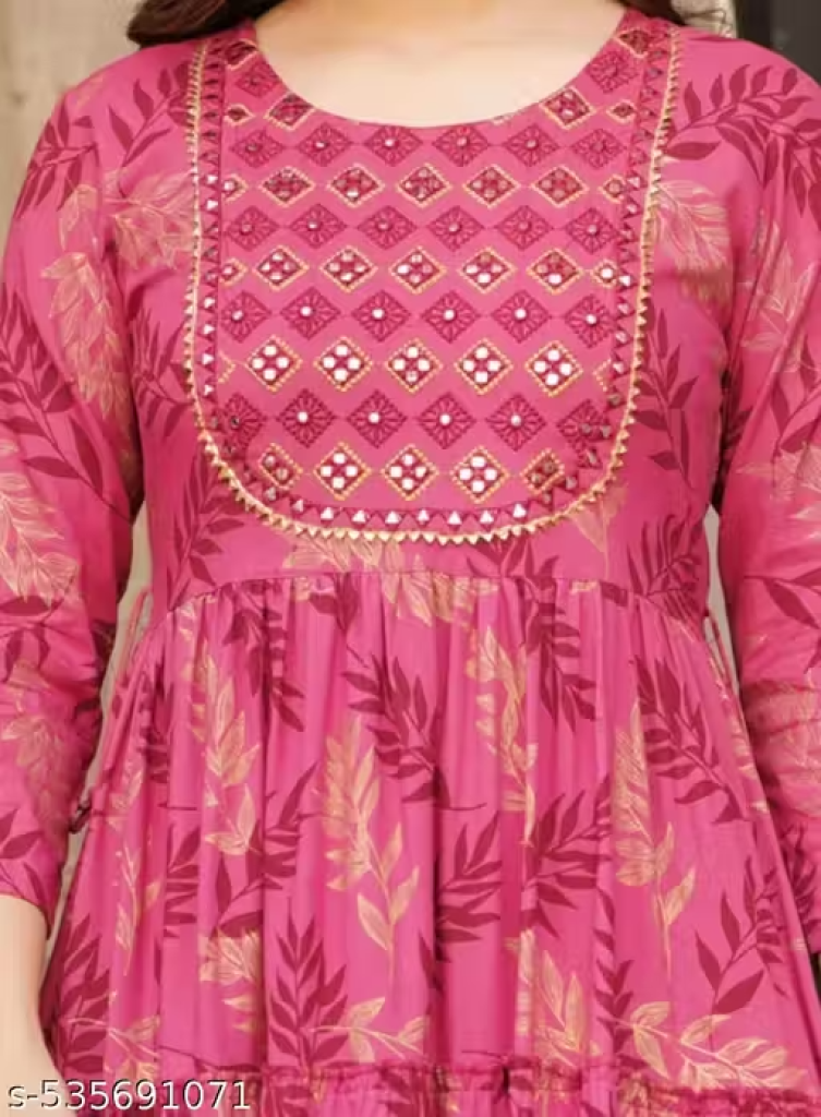 Inaaya Elegant Women Gowns